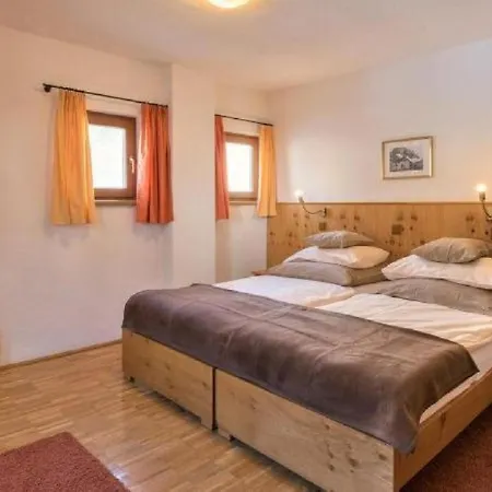 Haus Karl Murr Couette-café 3*